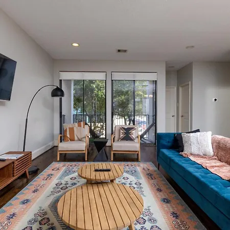 The Nest In East Downtown Houston Texas Villa